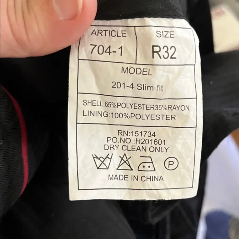 Daniel Ellis’s Suit. Made in Italy - Picture 8 of 10